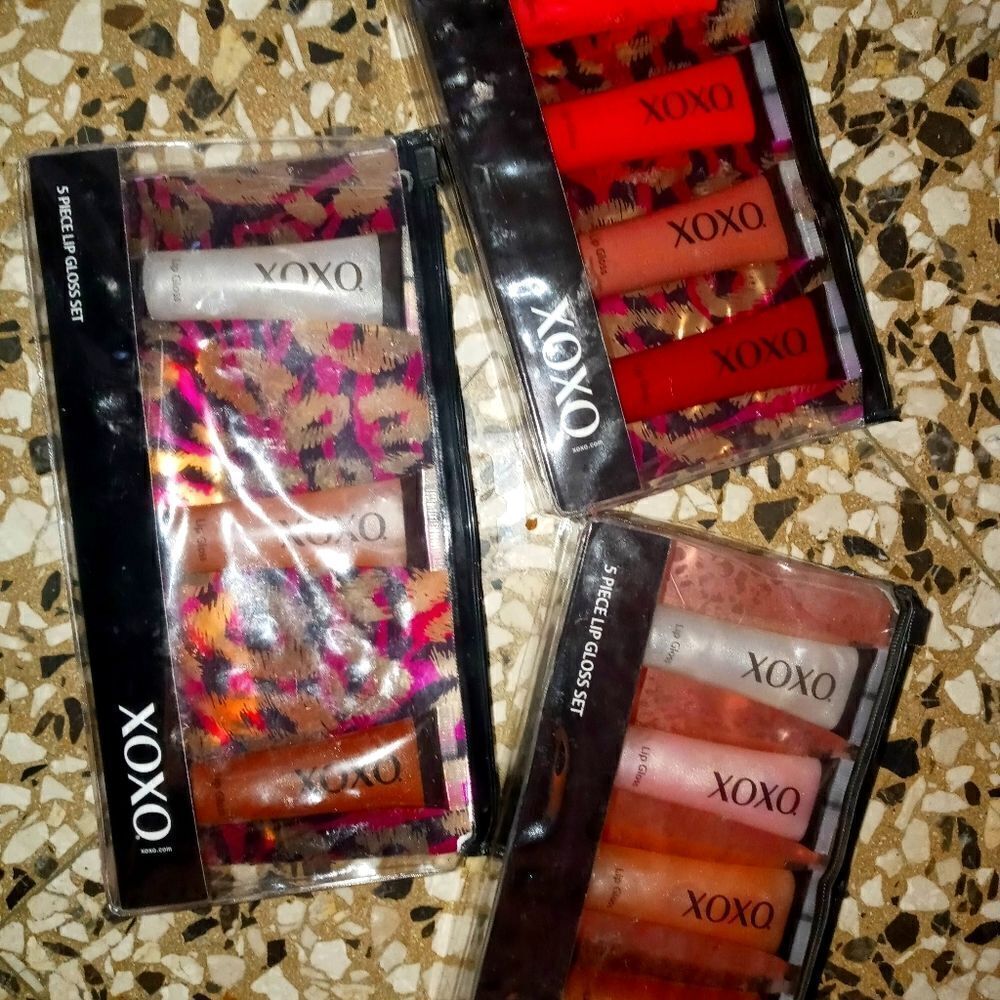 Lipgloss bundle of 5 glosses
